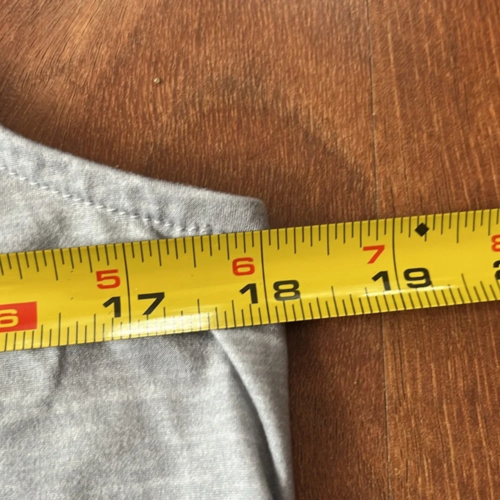 BNWOT Rae Dunn racer back tank top - Picture 10 of 15